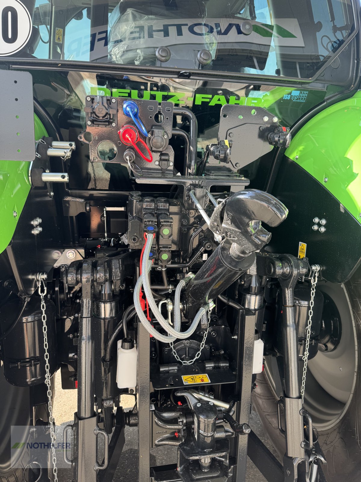 Traktor του τύπου Deutz-Fahr 6150.4 TTV Sondermodell 30 Jahre Agrotron, Neumaschine σε Pforzen (Φωτογραφία 13)