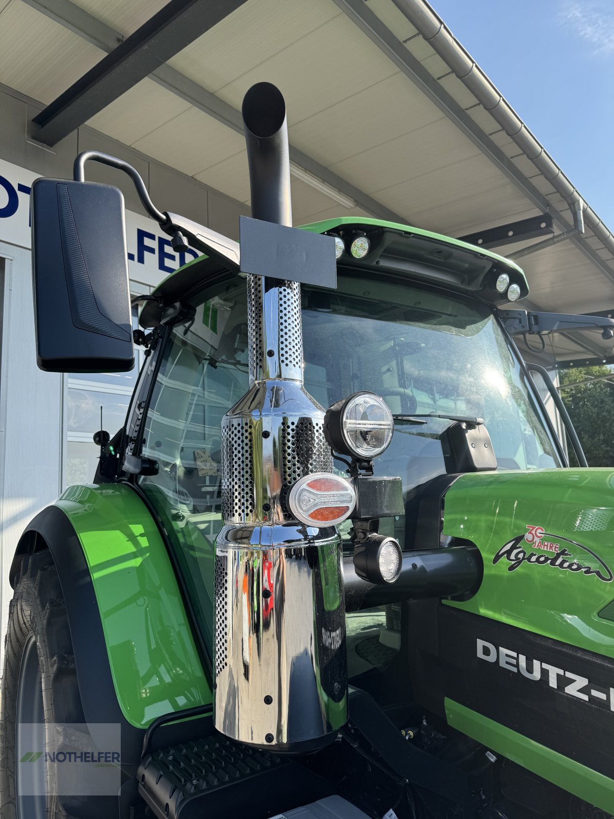 Traktor του τύπου Deutz-Fahr 6150.4 TTV Sondermodell 30 Jahre Agrotron, Neumaschine σε Pforzen (Φωτογραφία 15)
