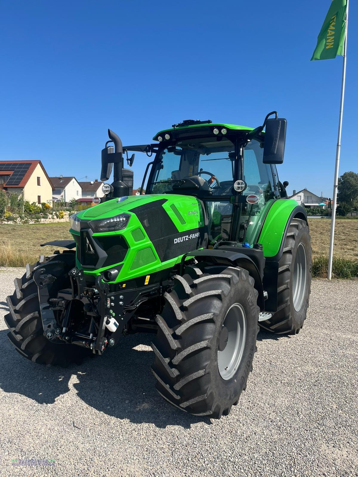 Traktor типа Deutz-Fahr 6150.4 TTV, stufenlos. jung gebraucht, mit Garantie, Preisgünstig, Gebrauchtmaschine в Buchdorf (Фотография 1)