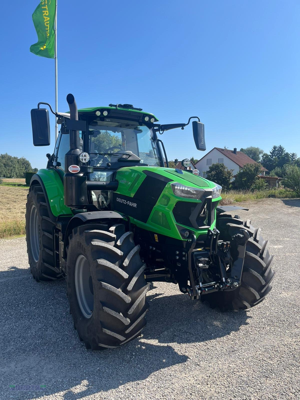 Traktor типа Deutz-Fahr 6150.4 TTV, stufenlos. jung gebraucht, mit Garantie, Preisgünstig, Gebrauchtmaschine в Buchdorf (Фотография 2)