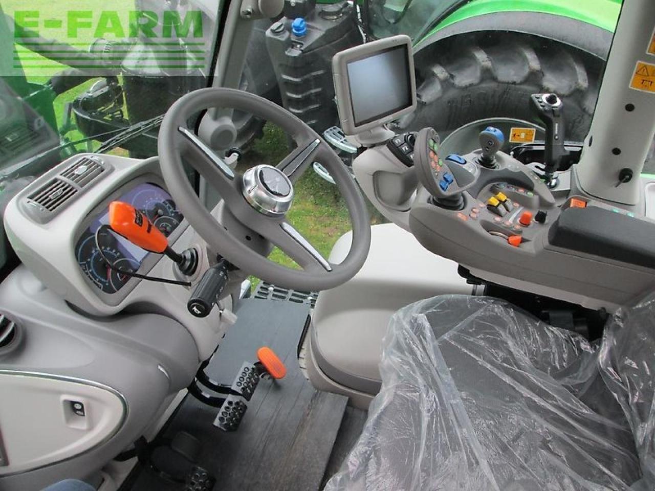 Traktor tip Deutz-Fahr 6150.4 ttv TTV, Gebrauchtmaschine in VELBERT (Poză 12)