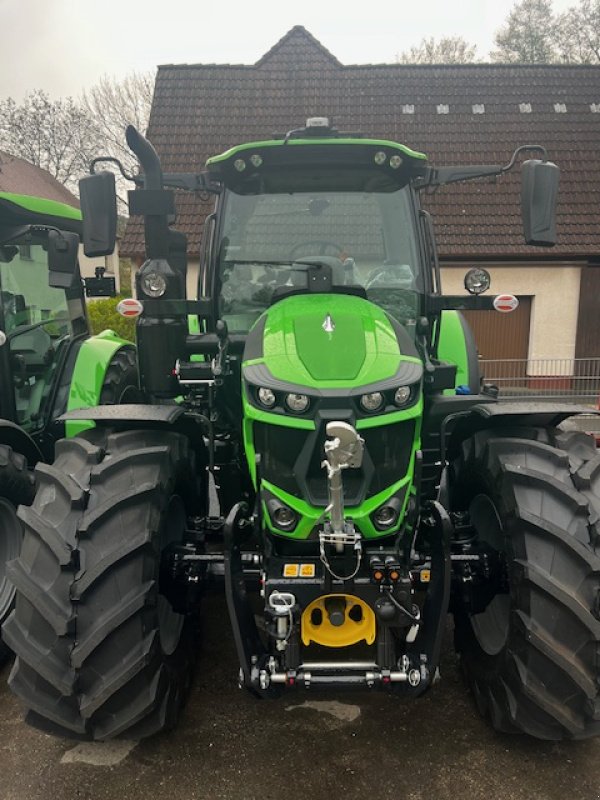 Traktor des Typs Deutz-Fahr 6150.4 TTV ***Vorführmaschine*** 0% Finanzierung, Neumaschine in Offenhausen (Bild 1)