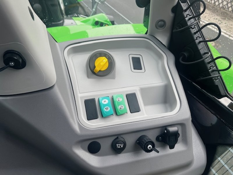 Traktor des Typs Deutz-Fahr 6150.4 TTV ***Vorführmaschine*** 0% Finanzierung, Neumaschine in Offenhausen (Bild 2)