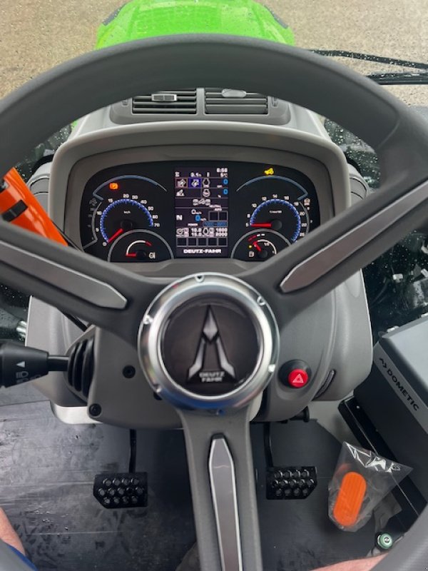Traktor des Typs Deutz-Fahr 6150.4 TTV ***Vorführmaschine*** 0% Finanzierung, Neumaschine in Offenhausen (Bild 5)