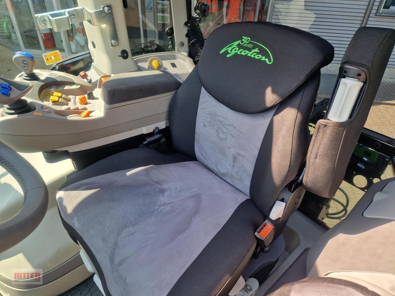 Traktor от тип Deutz-Fahr 6150.4 TTV, Neumaschine в Zell a. H. (Снимка 9)