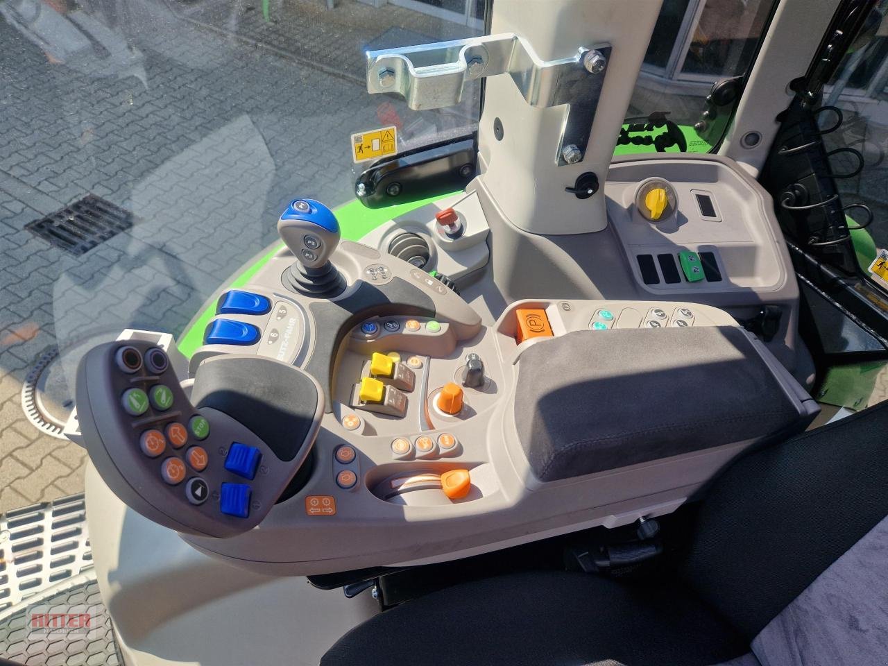 Traktor от тип Deutz-Fahr 6150.4 TTV, Neumaschine в Zell a. H. (Снимка 10)