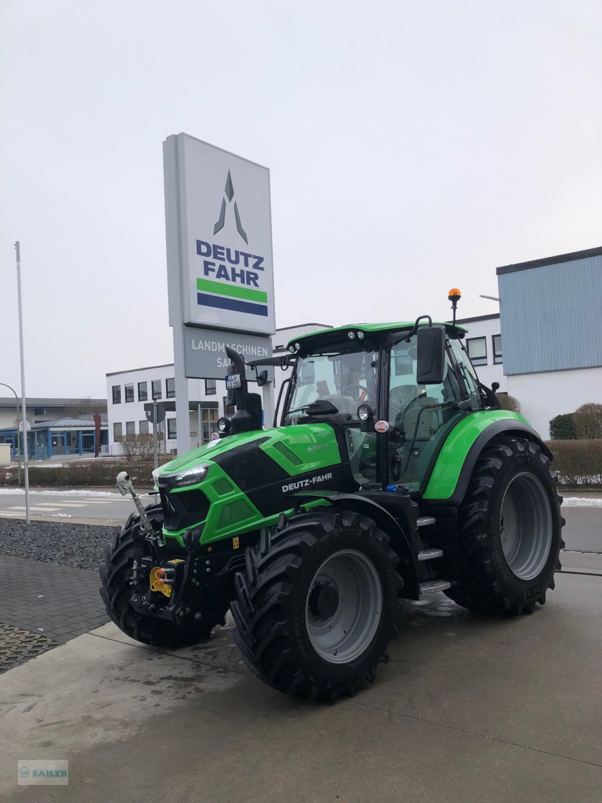 Traktor van het type Deutz-Fahr 6150.4 TTV, Gebrauchtmaschine in Landsberg (Foto 1)