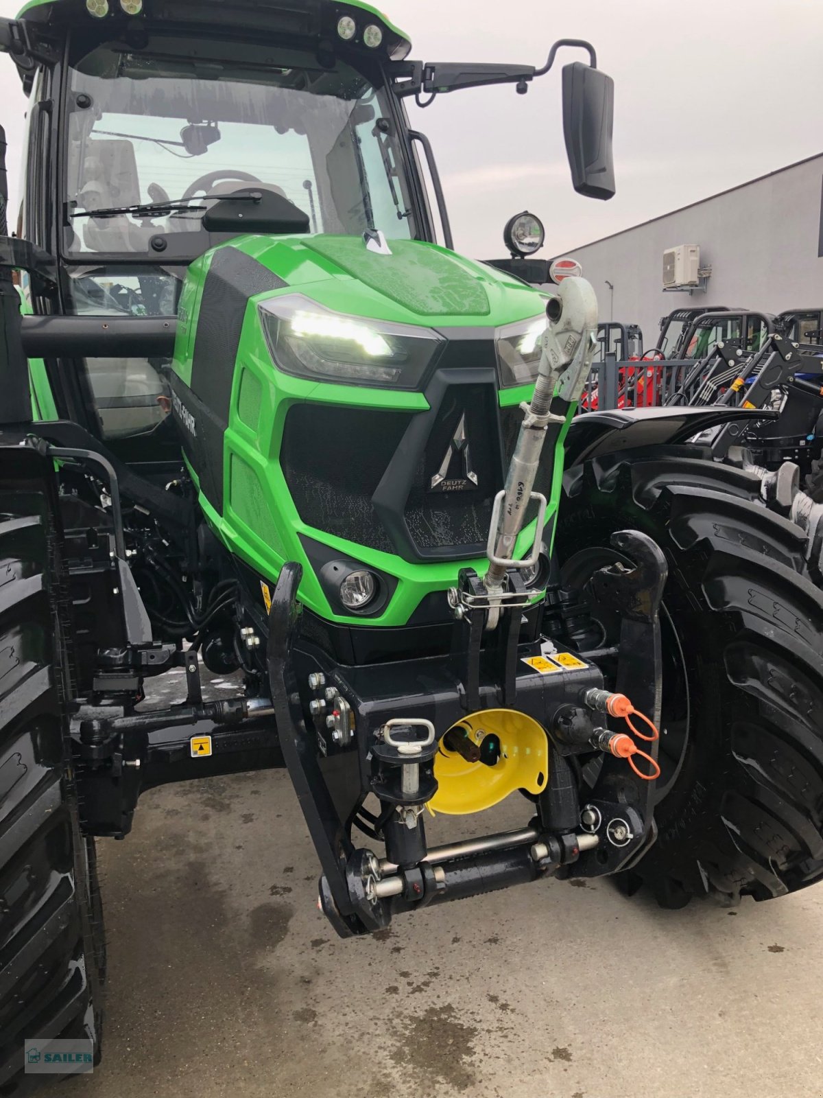 Traktor van het type Deutz-Fahr 6150.4 TTV, Gebrauchtmaschine in Landsberg (Foto 3)