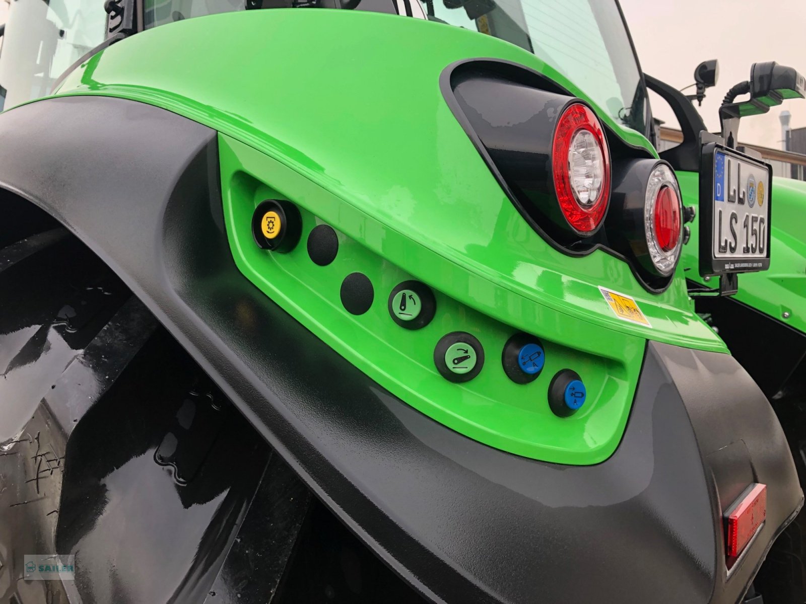 Traktor van het type Deutz-Fahr 6150.4 TTV, Gebrauchtmaschine in Landsberg (Foto 5)