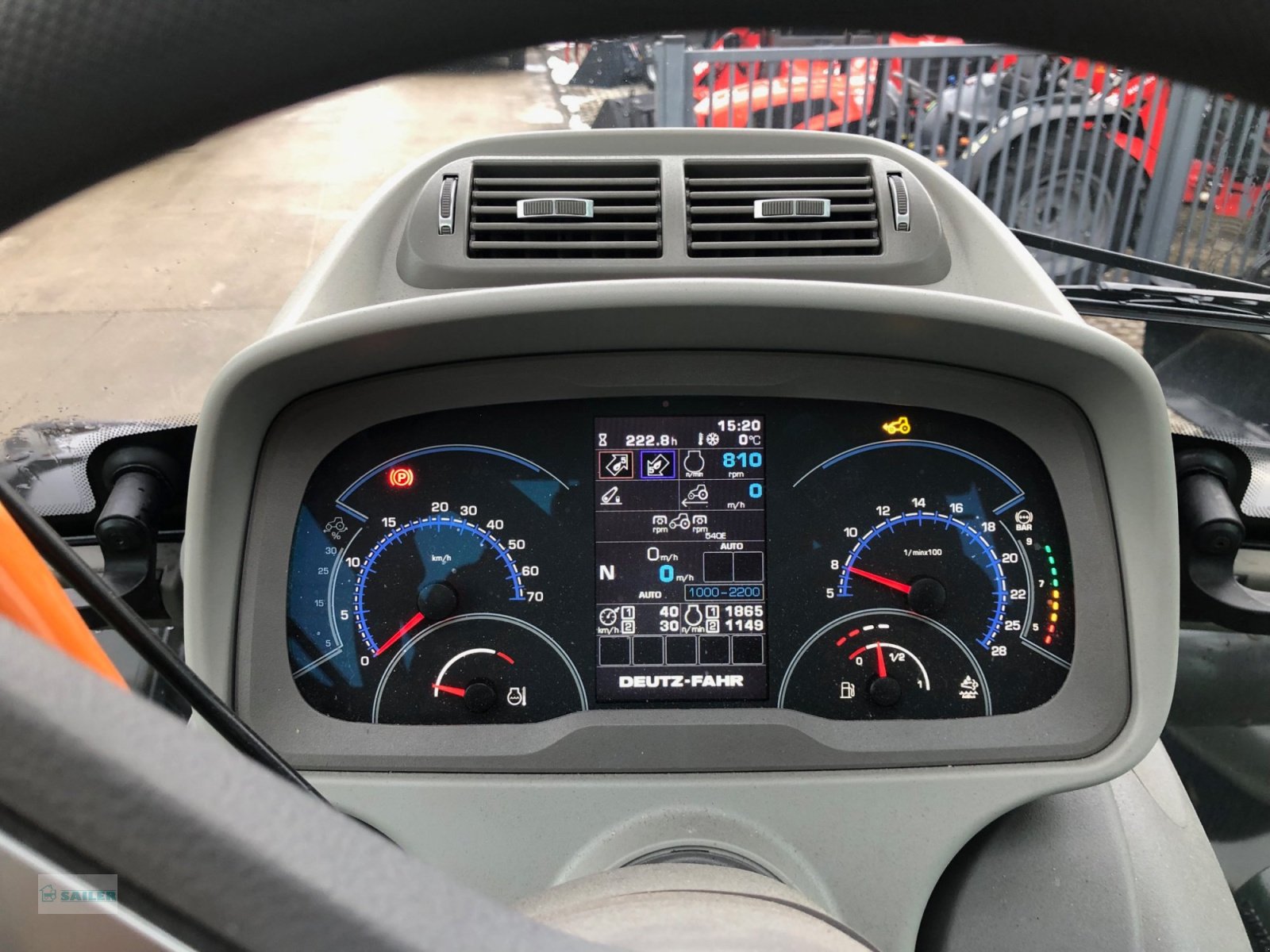 Traktor van het type Deutz-Fahr 6150.4 TTV, Gebrauchtmaschine in Landsberg (Foto 11)