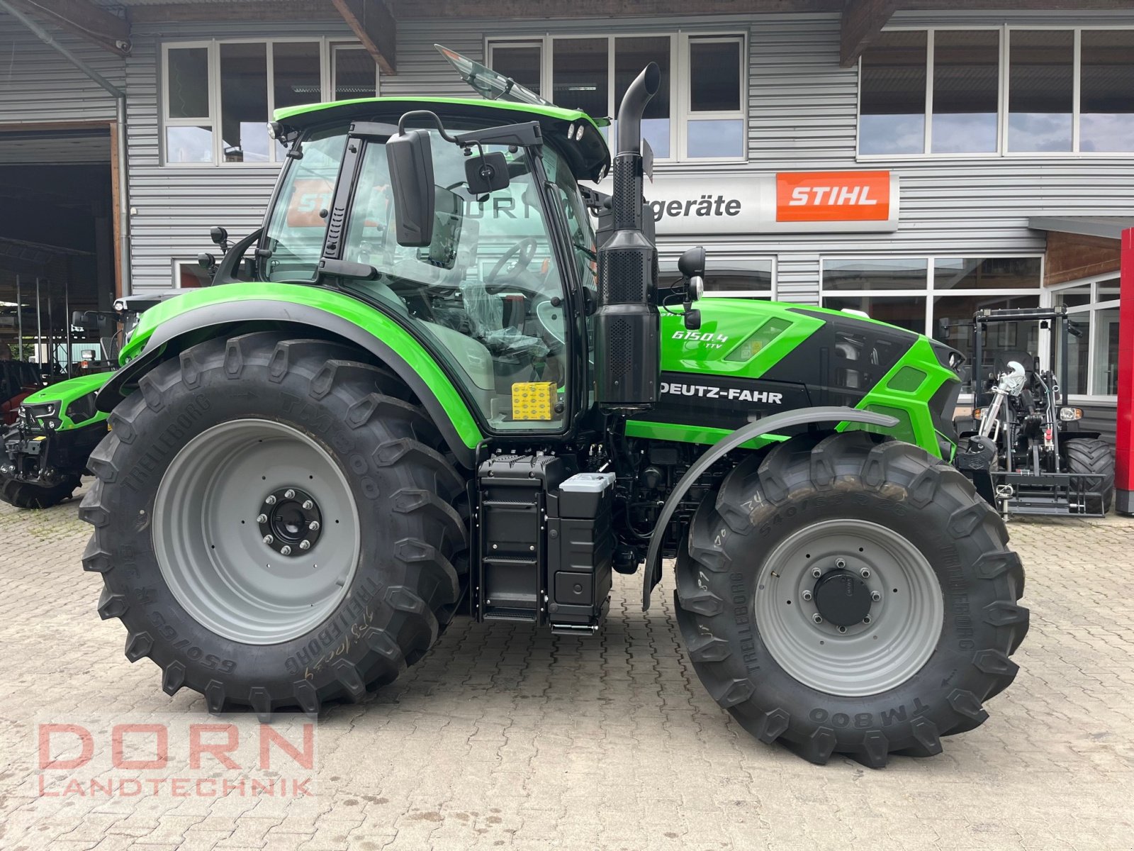 Traktor des Typs Deutz-Fahr 6150.4 TTV, Neumaschine in Bruckberg (Bild 3)