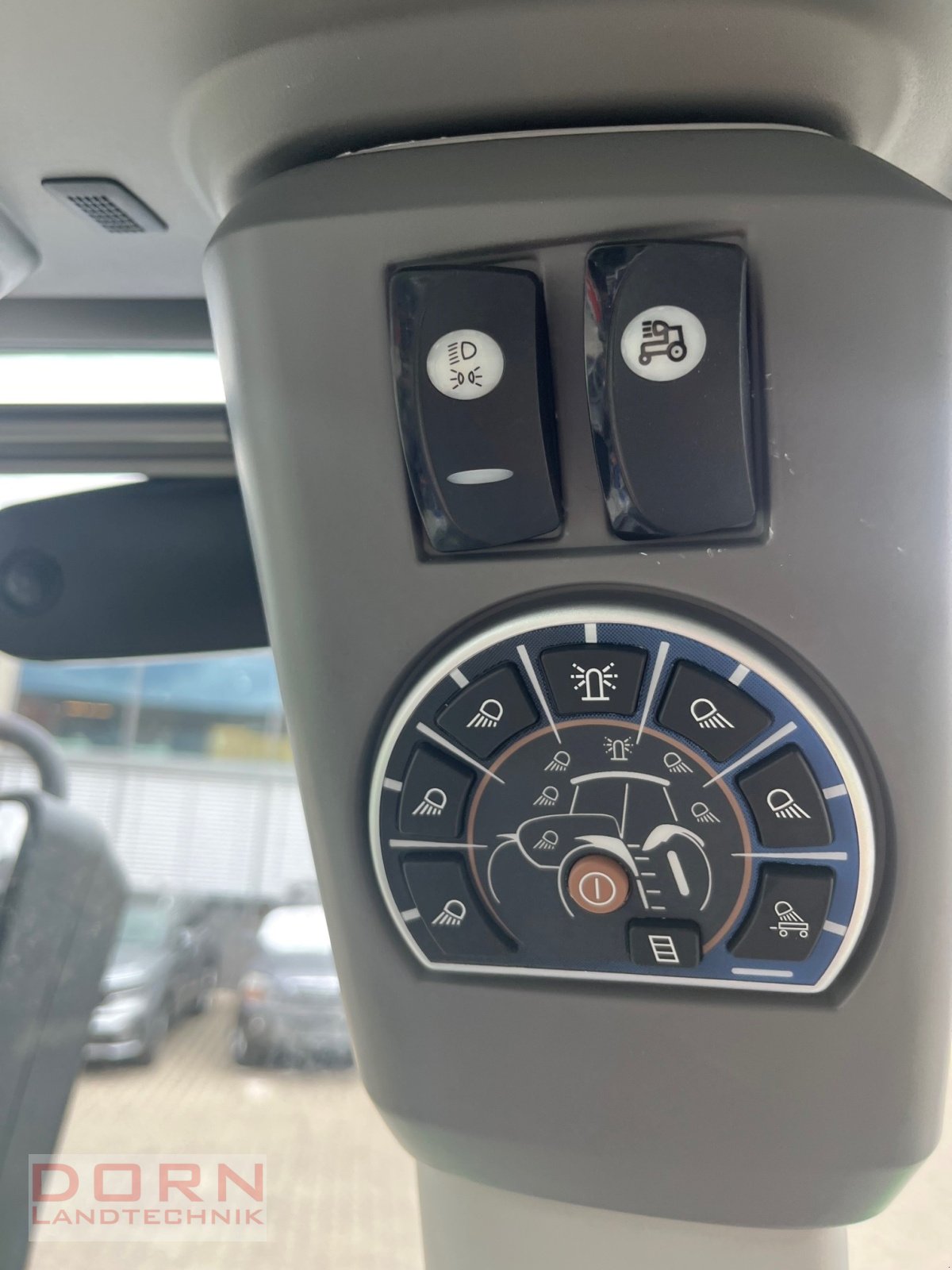 Traktor des Typs Deutz-Fahr 6150.4 TTV, Neumaschine in Bruckberg (Bild 8)