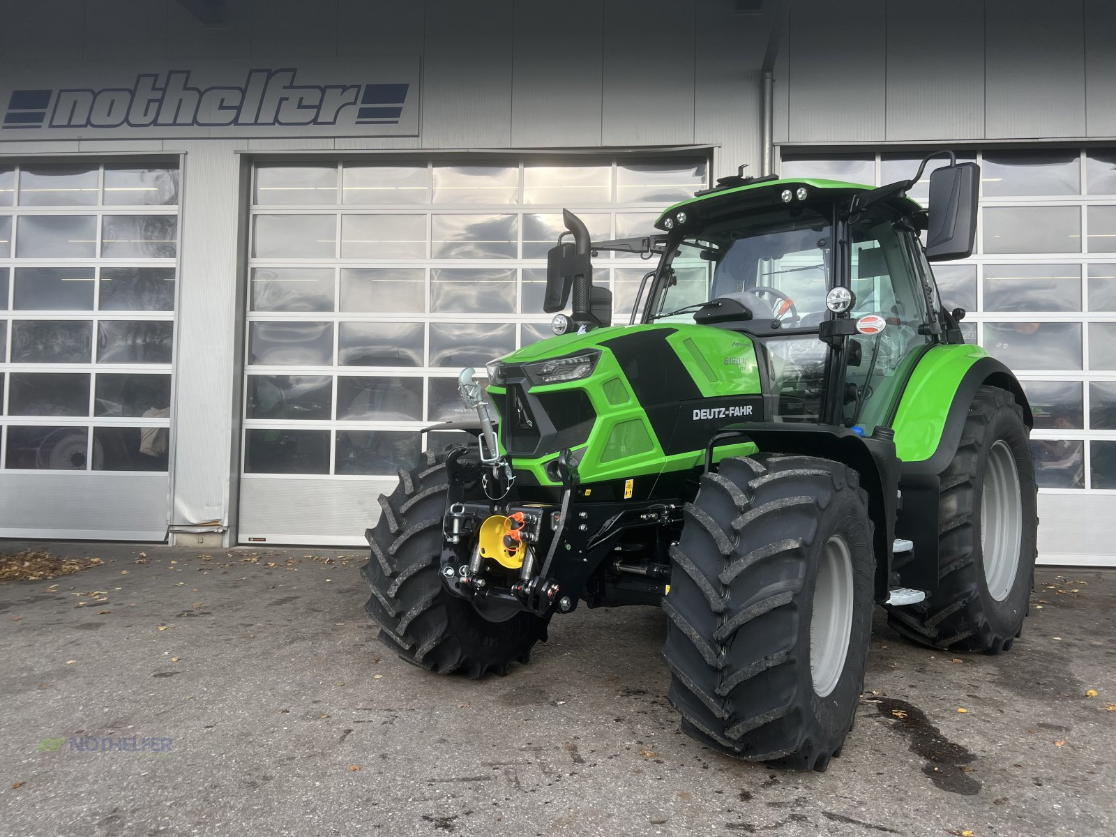 Traktor des Typs Deutz-Fahr 6150.4 TTV, Neumaschine in Pforzen (Bild 1)