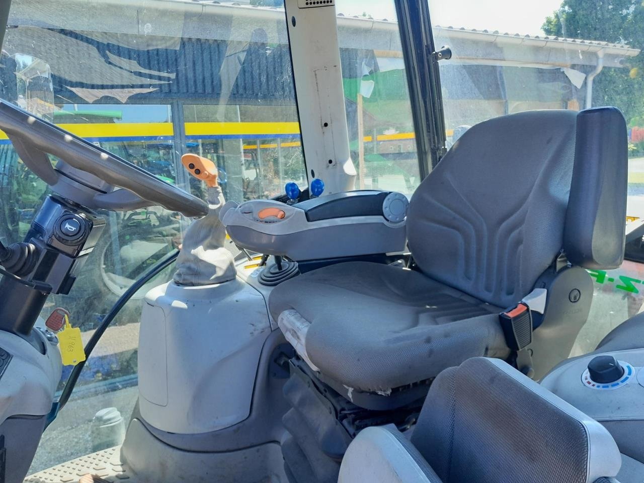 Traktor типа Deutz-Fahr 6150P, Gebrauchtmaschine в Give (Фотография 4)