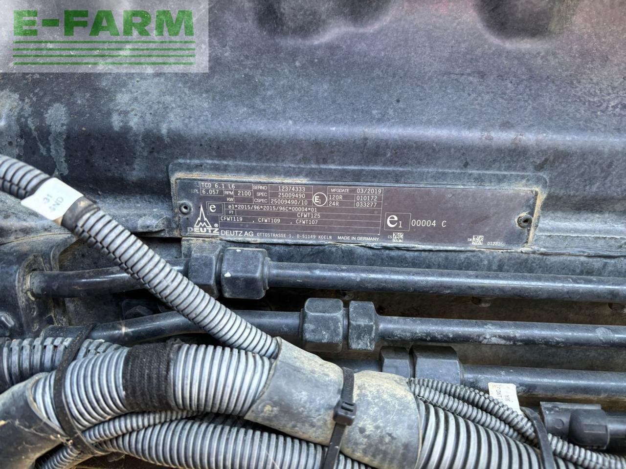 Traktor van het type Deutz-Fahr 6155 Agrotron, Gebrauchtmaschine in Hamburg (Foto 5)