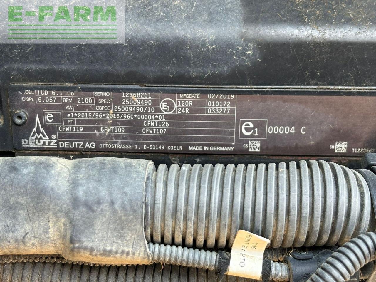 Traktor van het type Deutz-Fahr 6155 Agrotron, Gebrauchtmaschine in Hamburg (Foto 7)