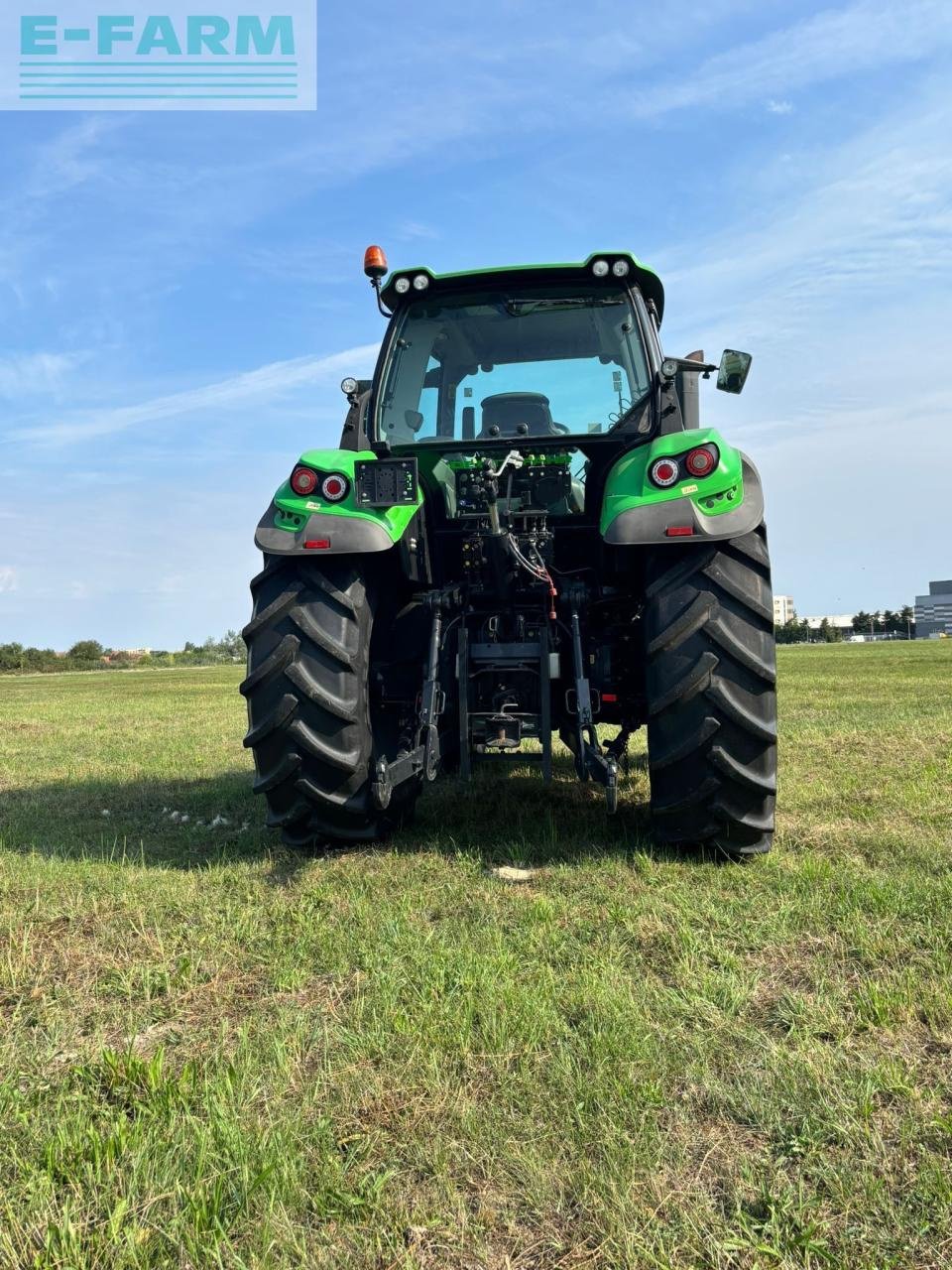 Traktor van het type Deutz-Fahr 6155 Agrotron, Gebrauchtmaschine in Hamburg (Foto 9)