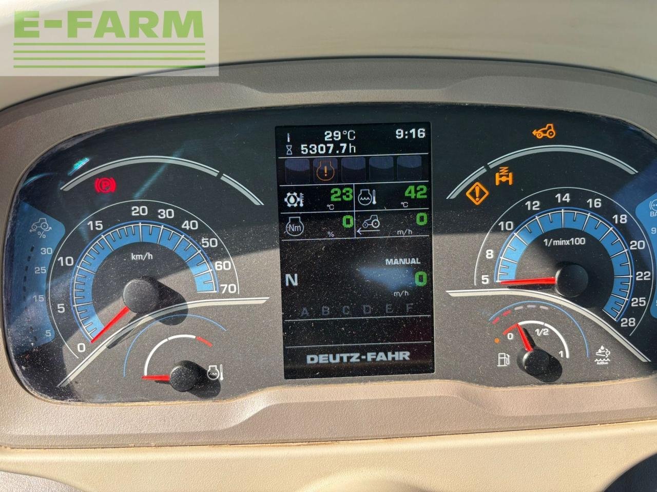 Traktor van het type Deutz-Fahr 6155 Agrotron, Gebrauchtmaschine in Hamburg (Foto 13)