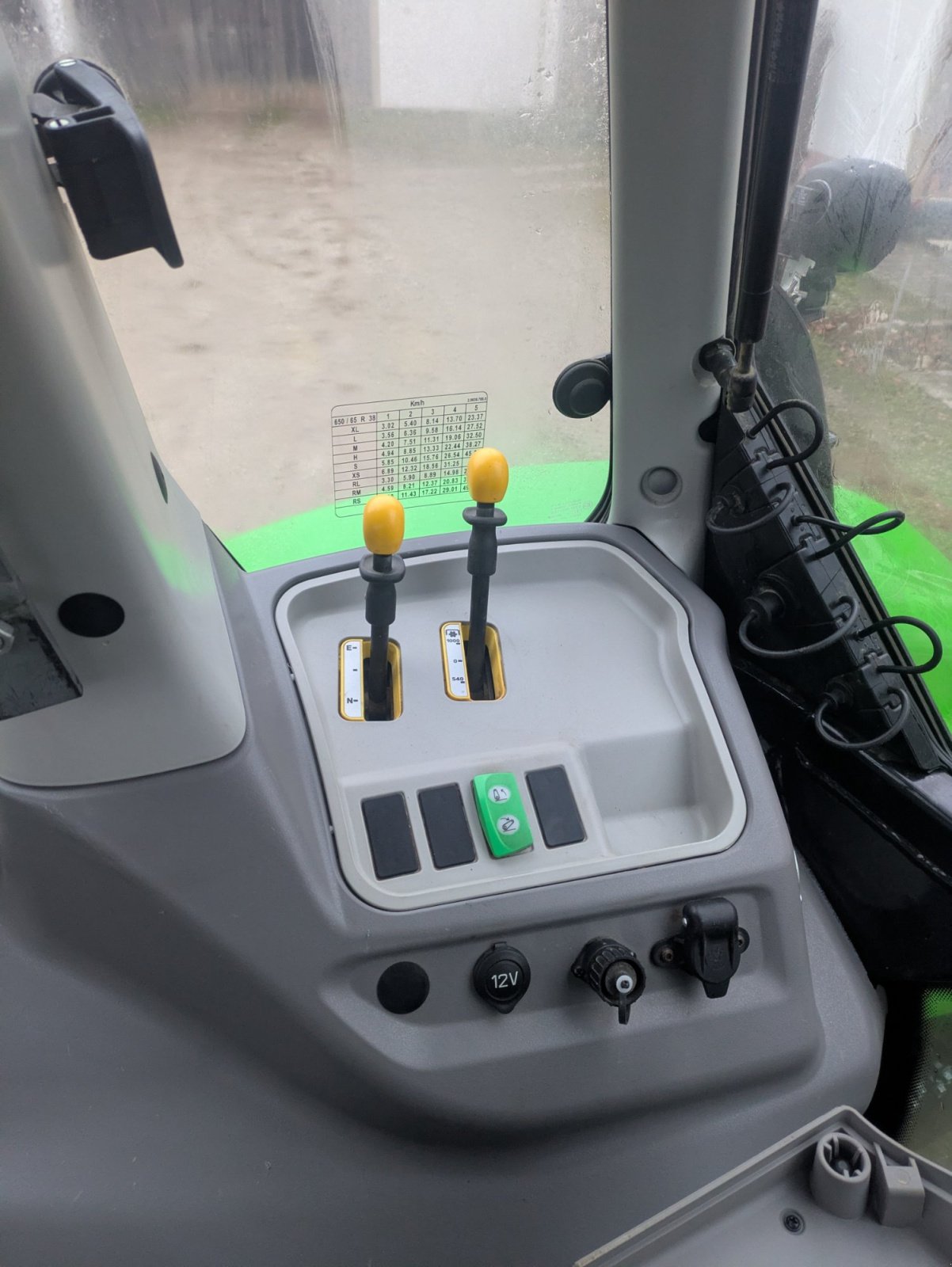 Traktor des Typs Deutz-Fahr 6155 RC Shift, Gebrauchtmaschine in Scheyern (Bild 12)