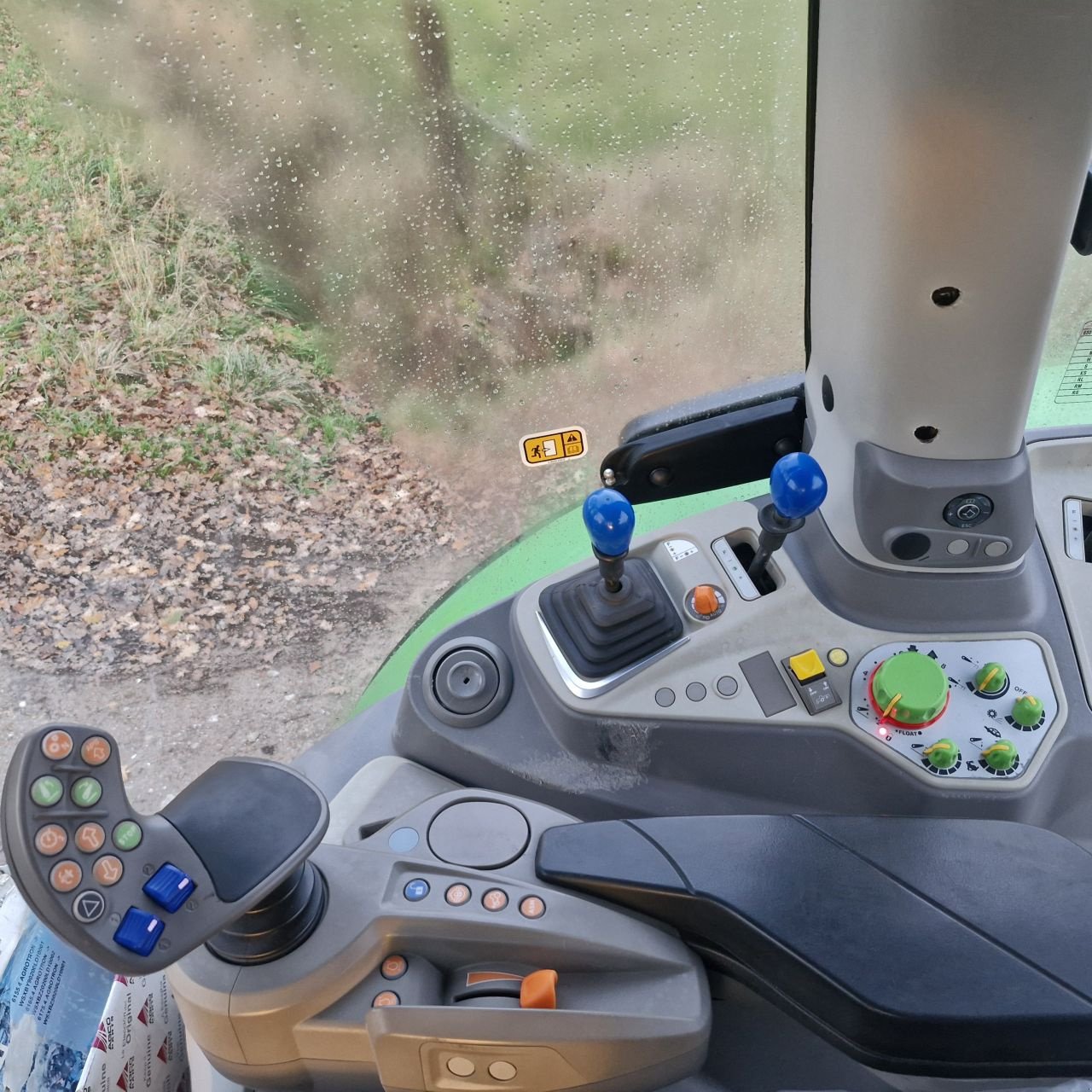 Traktor типа Deutz-Fahr 6155.4 RC Shift, Gebrauchtmaschine в Daarle (Фотография 7)