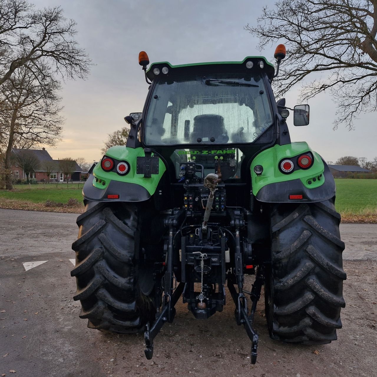 Traktor типа Deutz-Fahr 6155.4 RC Shift, Gebrauchtmaschine в Daarle (Фотография 4)