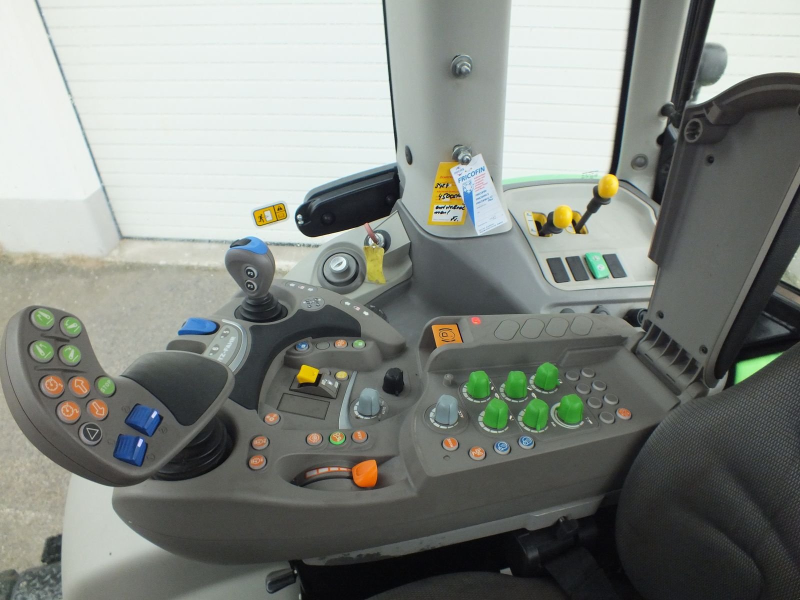 Traktor of the type Deutz-Fahr 6155.4 TTV, Gebrauchtmaschine in Putzleinsdorf (Picture 7)