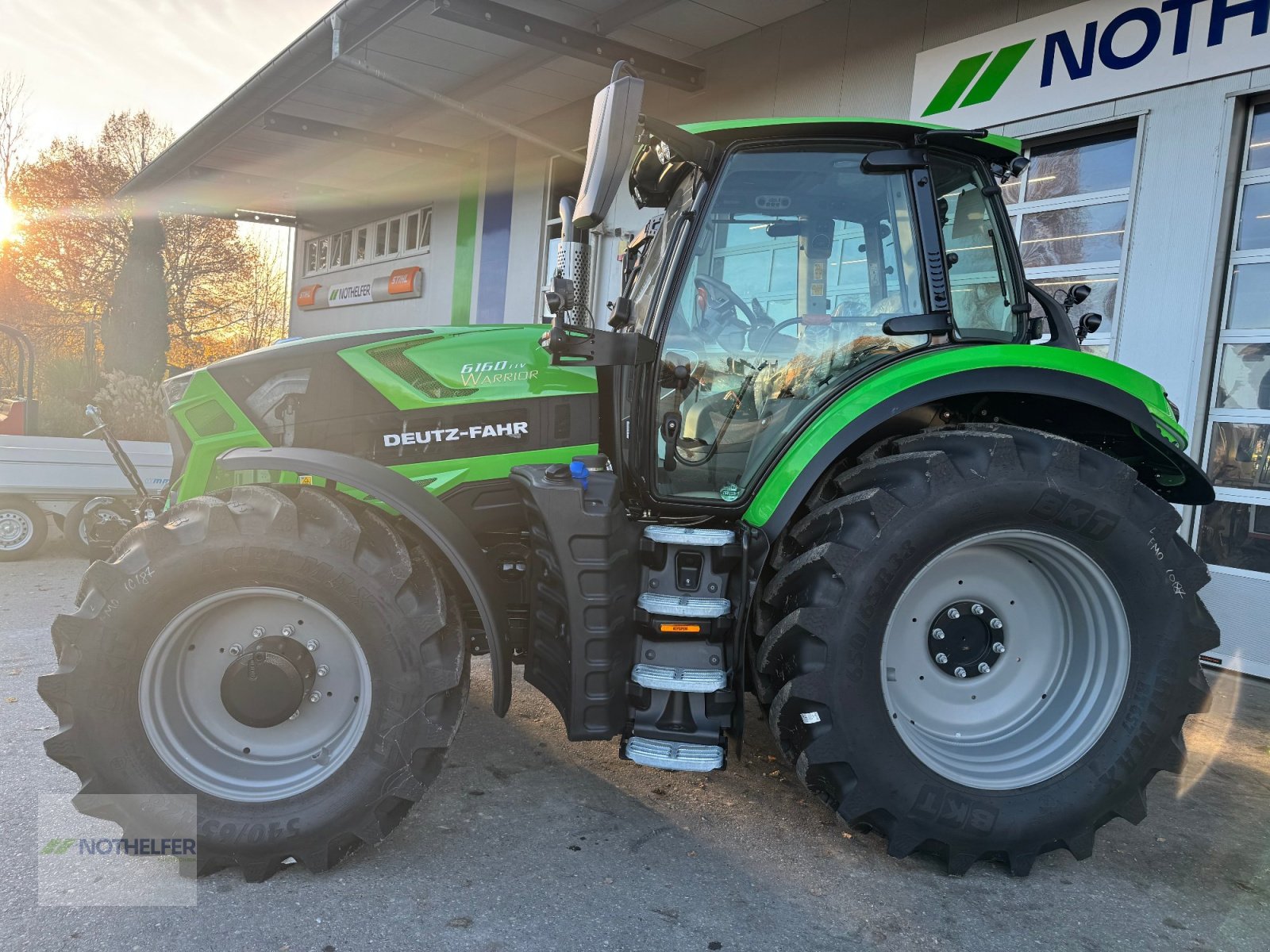 Traktor of the type Deutz-Fahr 6160 Agrotron TTV Warrior, Neumaschine in Pforzen (Picture 7)