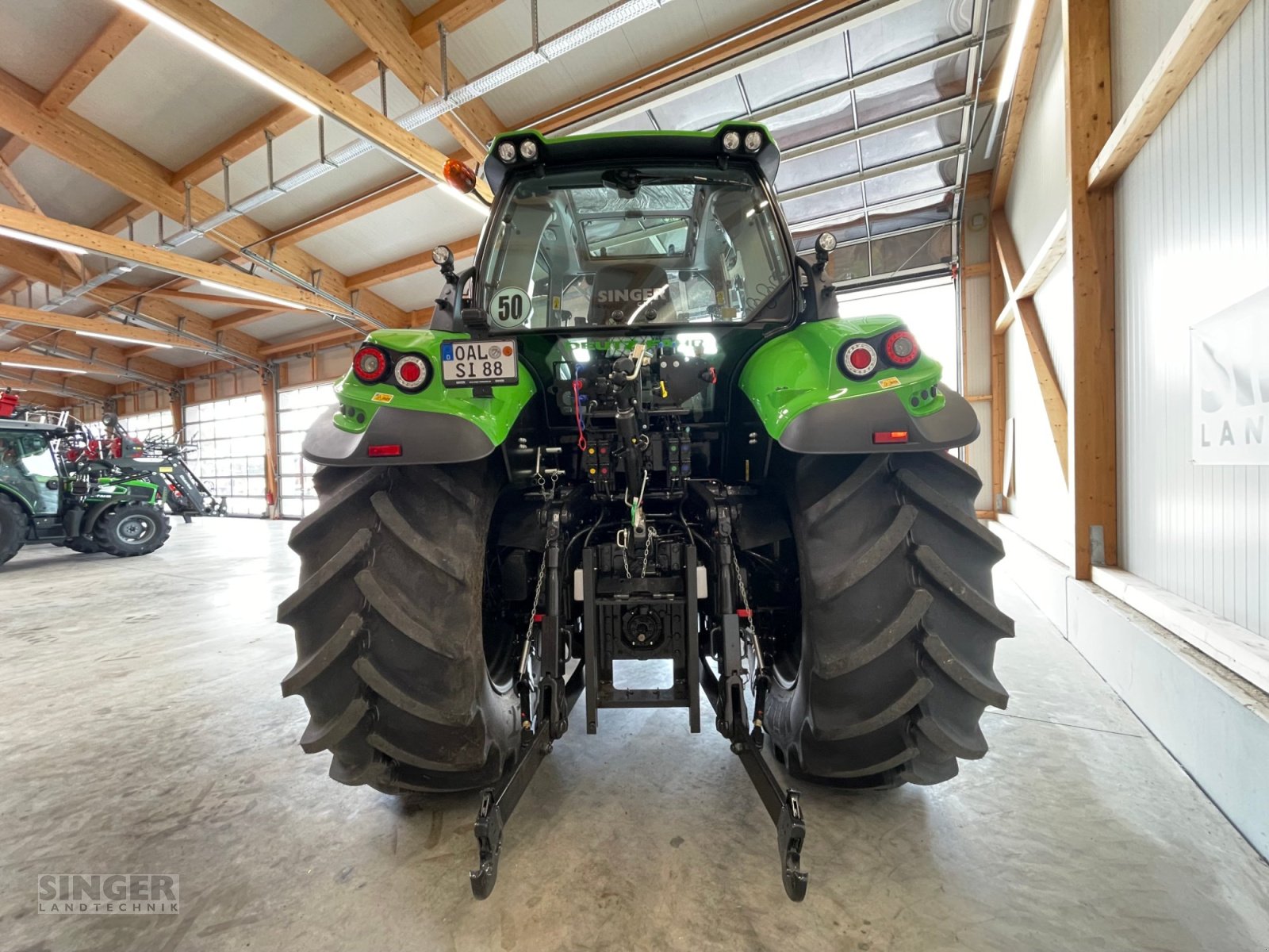 Traktor типа Deutz-Fahr 6160 Powershift Agrotron, Neumaschine в Ebenhofen (Фотография 4)