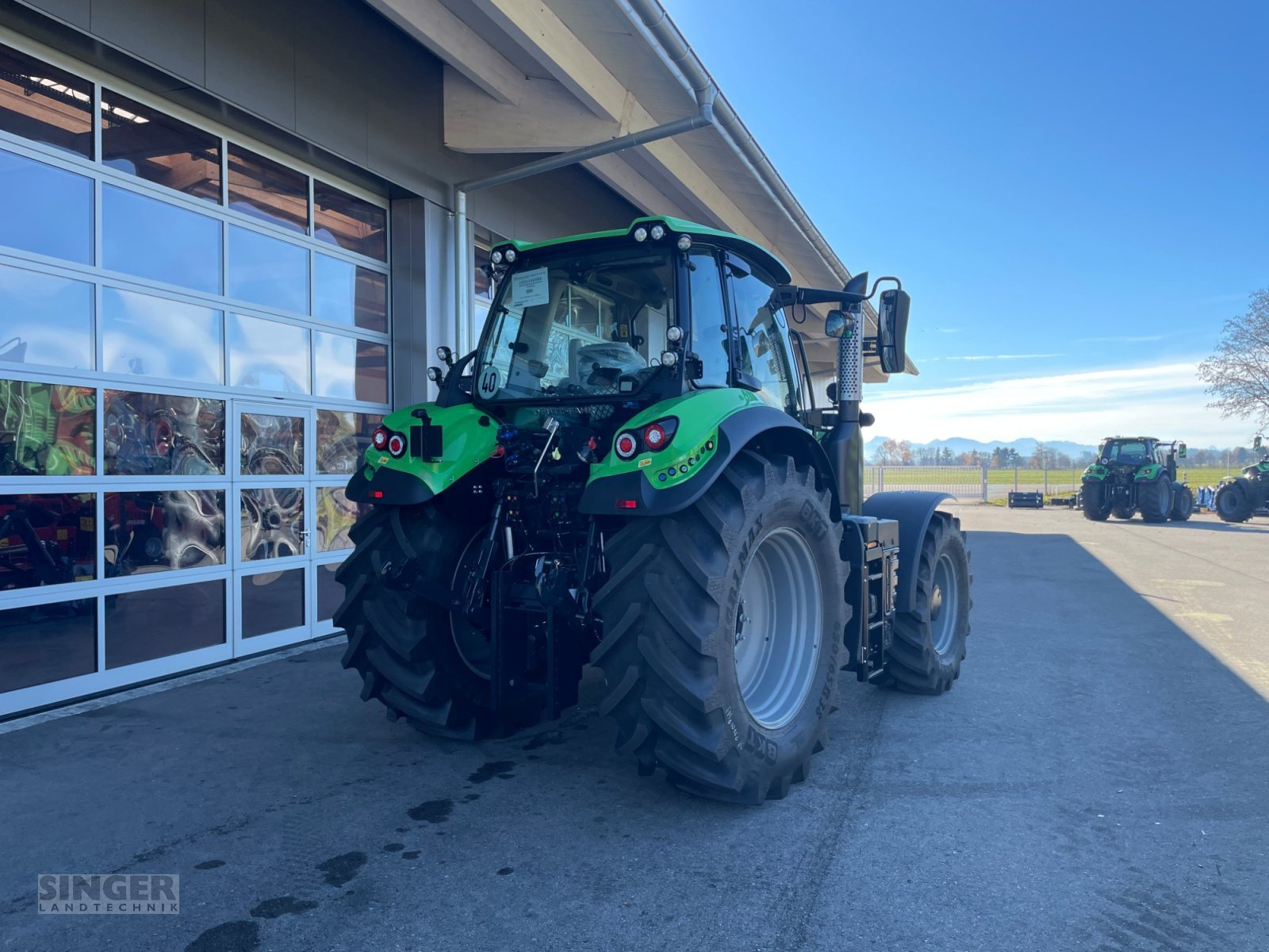 Traktor типа Deutz-Fahr 6160 TTV Agrotron Warrior, Neumaschine в Ebenhofen (Фотография 5)