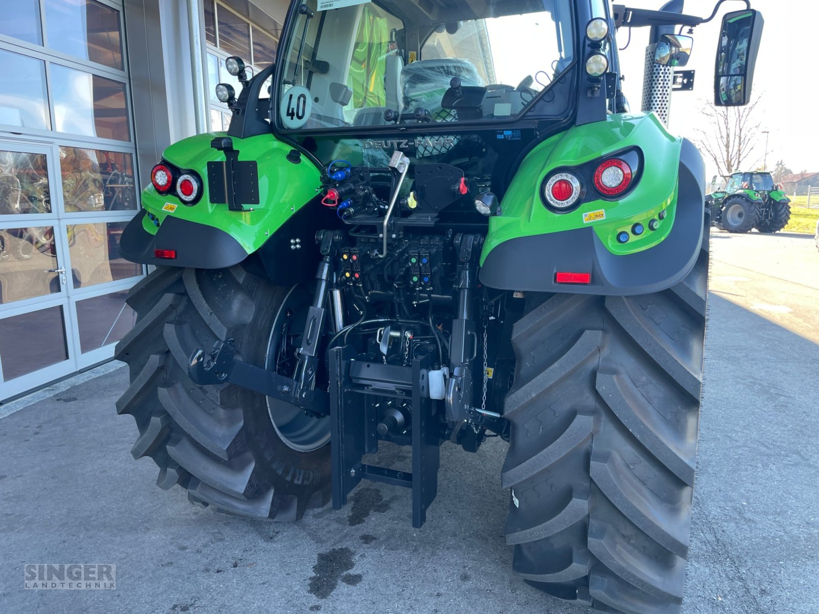 Traktor типа Deutz-Fahr 6160 TTV Agrotron Warrior, Neumaschine в Ebenhofen (Фотография 7)