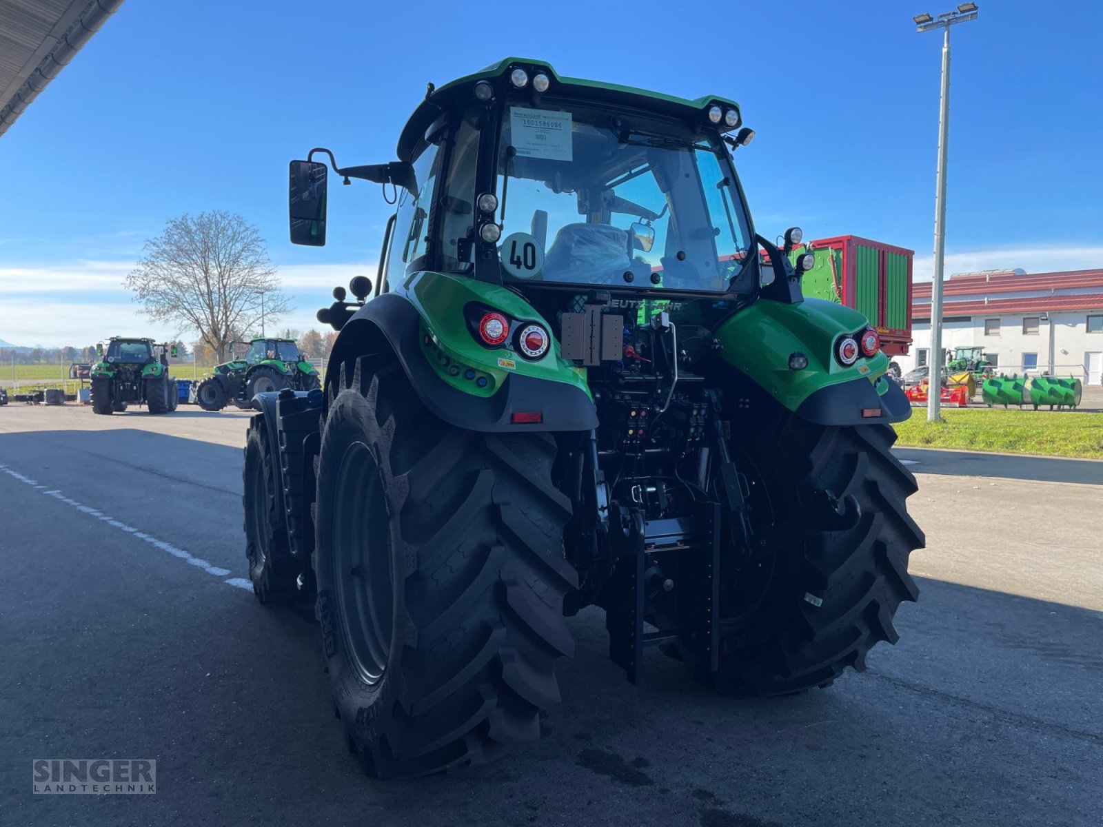 Traktor типа Deutz-Fahr 6160 TTV Agrotron Warrior, Neumaschine в Ebenhofen (Фотография 8)