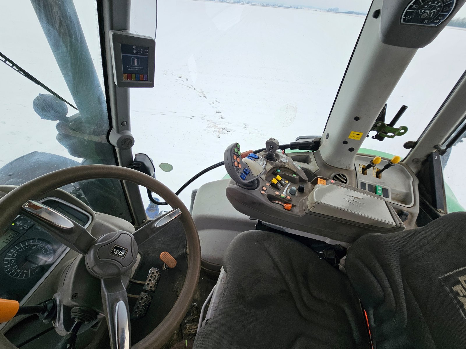 Traktor van het type Deutz-Fahr 6160 TTV + FZ 50 Stoll Frontlader, Gebrauchtmaschine in Erding / Eichenkofen (Foto 2)