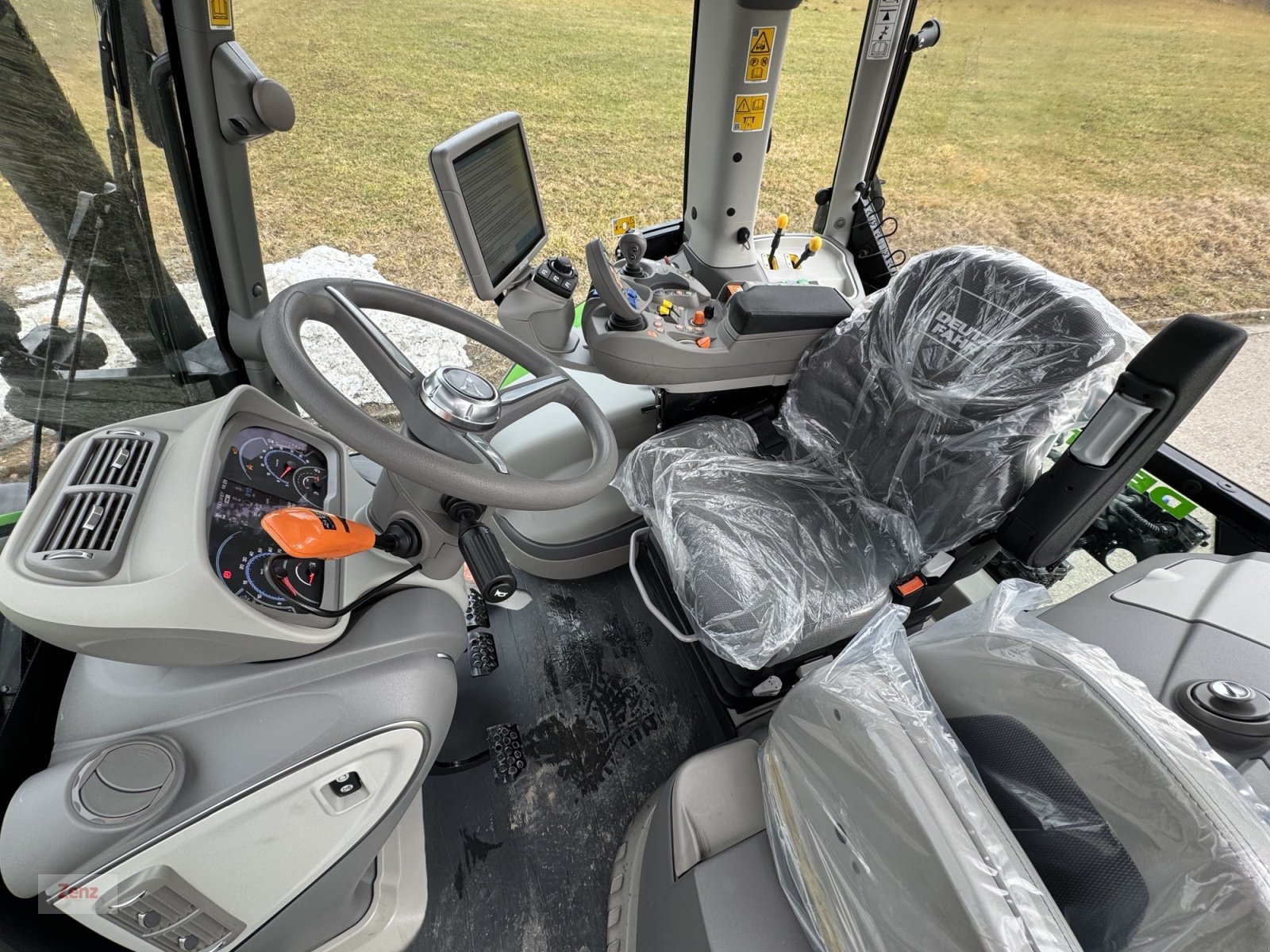 Traktor του τύπου Deutz-Fahr 6160.4 TTV, Neumaschine σε Gars (Φωτογραφία 8)