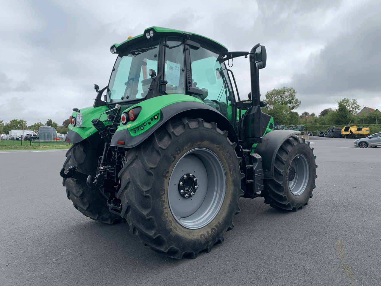 Traktor tip Deutz-Fahr 6165 AGROTRON, Gebrauchtmaschine in CINTHEAUX (Poză 4)