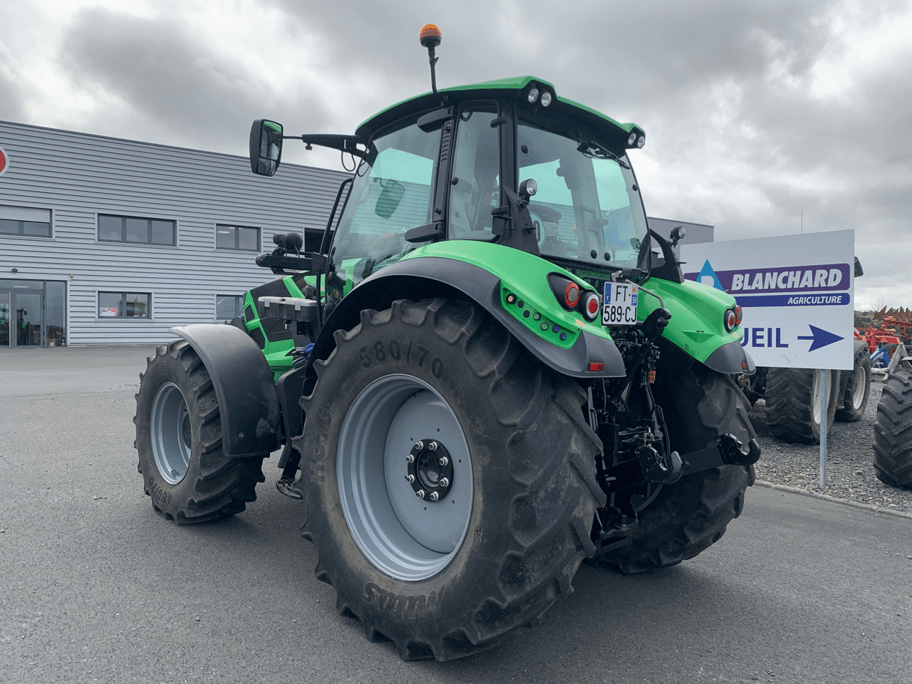 Traktor типа Deutz-Fahr 6165 AGROTRON, Gebrauchtmaschine в CINTHEAUX (Фотография 11)