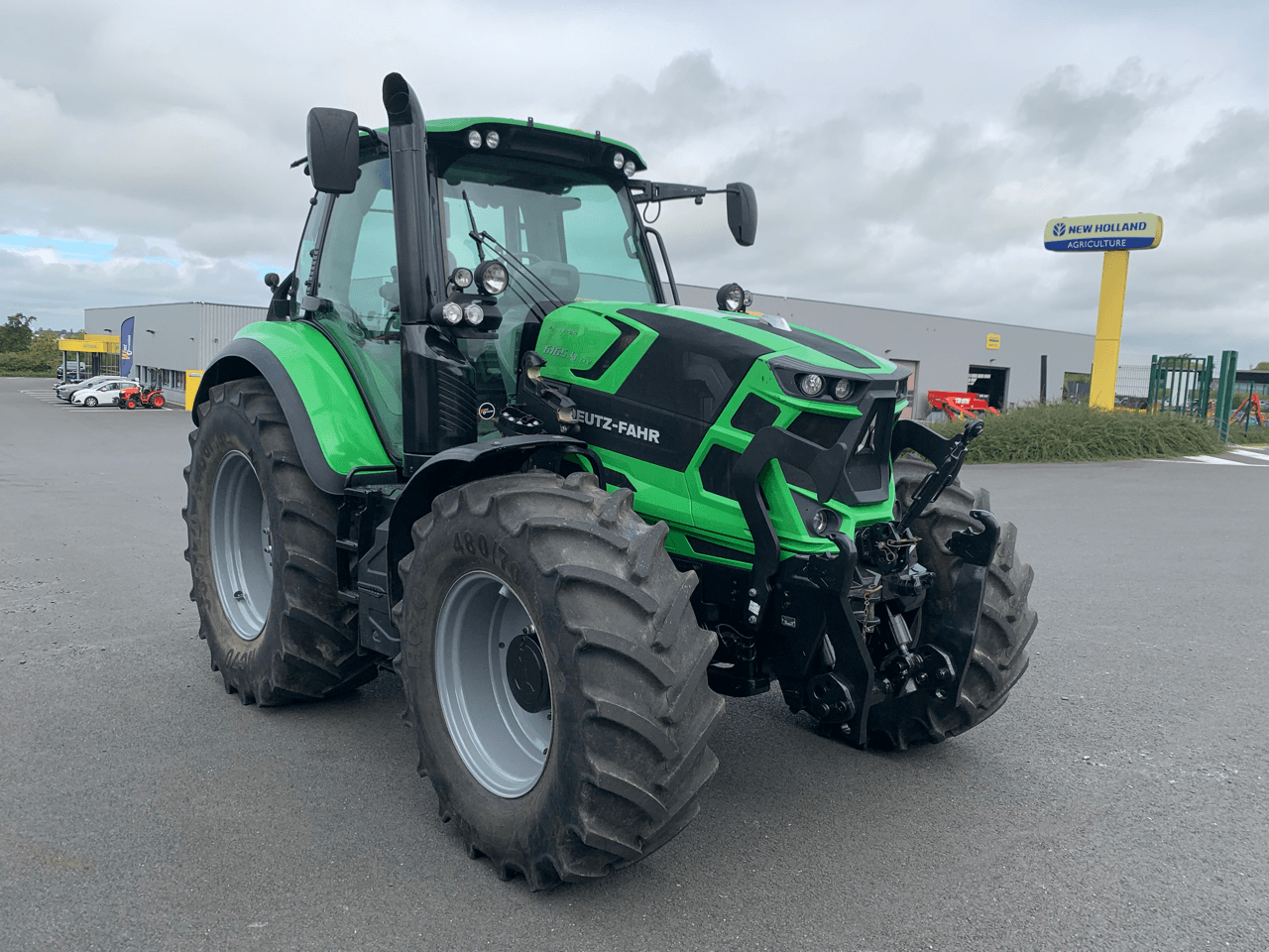 Traktor tip Deutz-Fahr 6165 AGROTRON, Gebrauchtmaschine in CINTHEAUX (Poză 2)