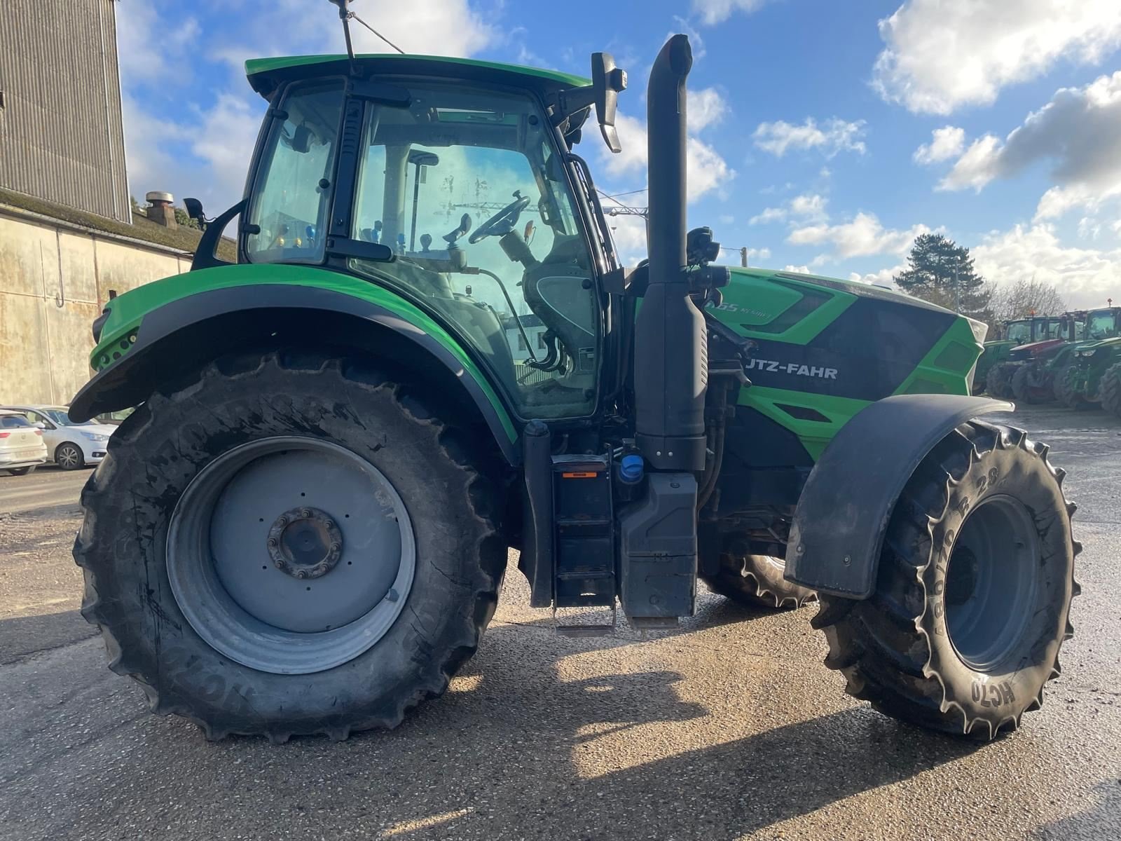 Traktor van het type Deutz-Fahr 6165 RC SHIFT, Gebrauchtmaschine in BOSC LE HARD (Foto 5)