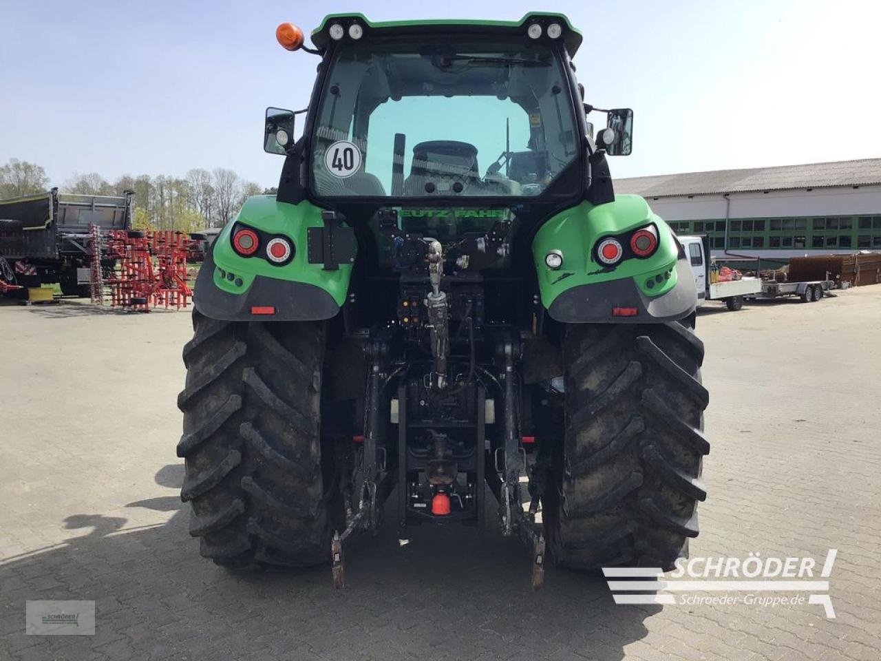 Traktor typu Deutz-Fahr 6165 RC-SHIFT, Gebrauchtmaschine w Wildeshausen (Zdjęcie 4)