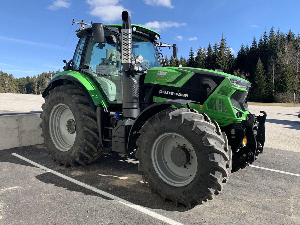 Traktor des Typs Deutz-Fahr 6165 TTV Agrotron, Vorführmaschine in Liebenau (Bild 1)