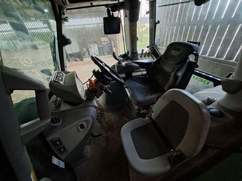 Traktor of the type Deutz-Fahr 6165RC, Gebrauchtmaschine in ANTIGNY (Picture 4)