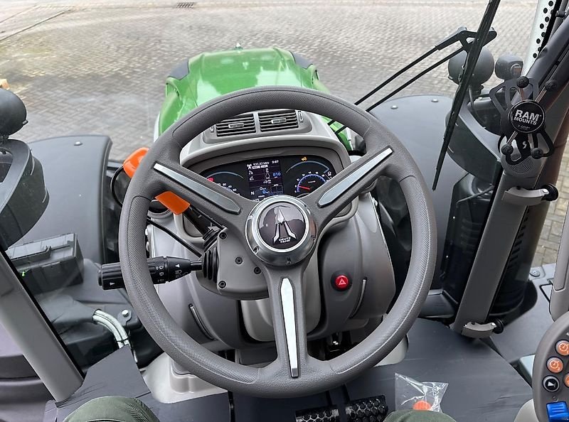 Traktor van het type Deutz-Fahr 6170 Agrotron TTV Warrior Java Grün, Gebrauchtmaschine in Rees (Foto 12)