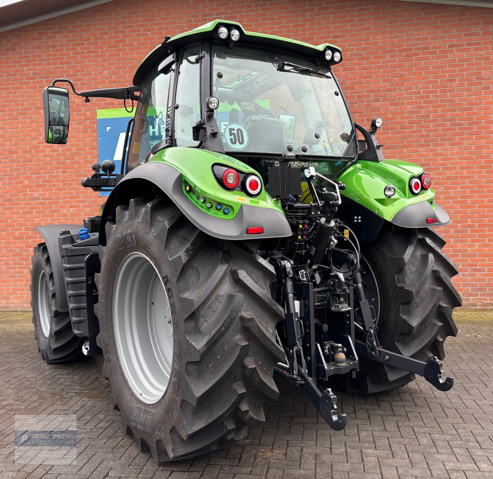 Traktor za tip Deutz-Fahr 6170 Agrotron TTV Warrior Java Grün, Neumaschine u Rees (Slika 7)