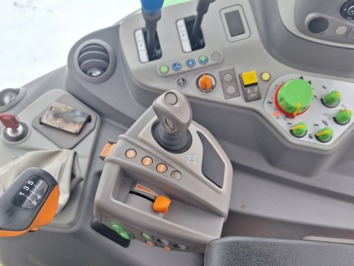 Traktor des Typs Deutz-Fahr 6170, Gebrauchtmaschine in Großheirath (Bild 3)