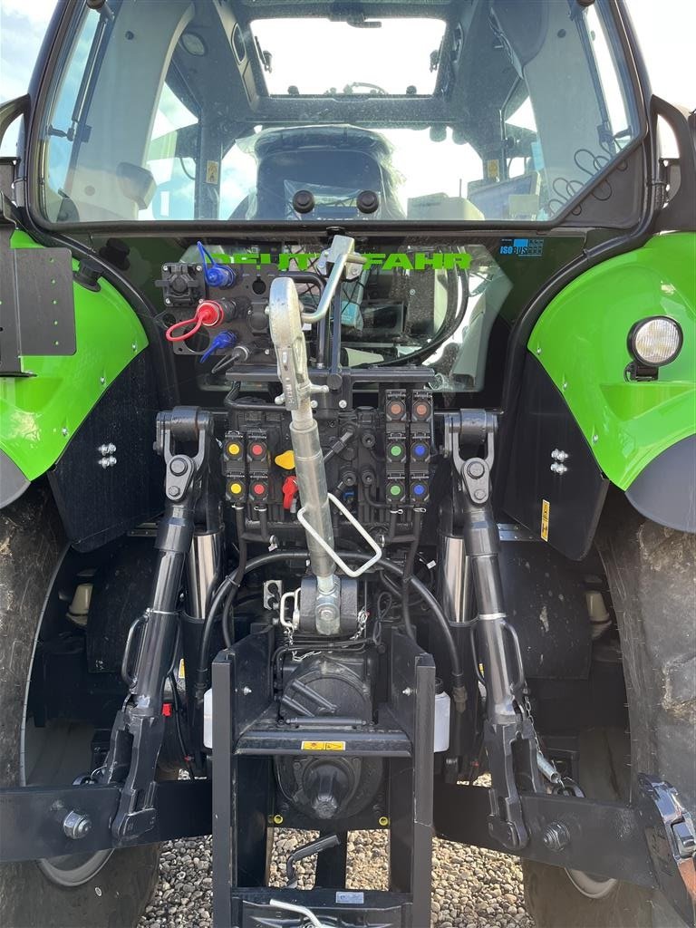 Traktor Türe ait Deutz-Fahr 6175 TTV Med læsserbeslag, Gebrauchtmaschine içinde Løgstør (resim 9)