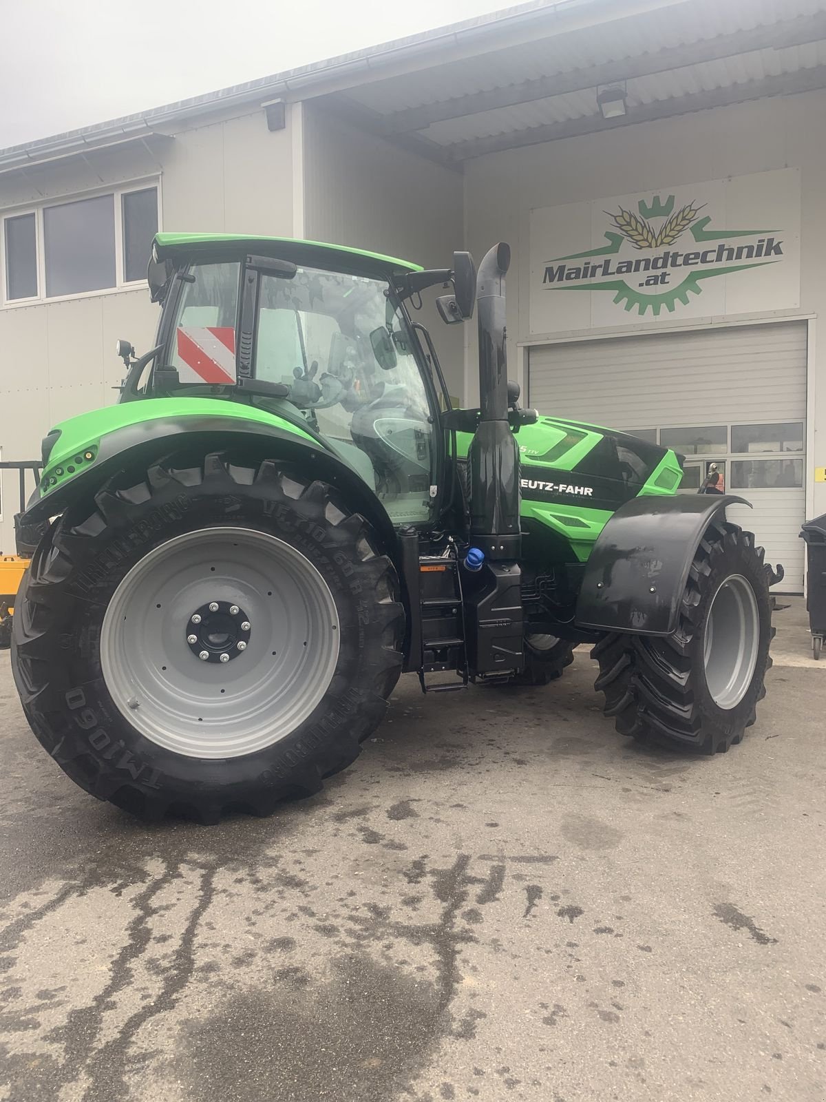 Traktor Türe ait Deutz-Fahr 6175 TTV, Vorführmaschine içinde Gschwandt (resim 1)
