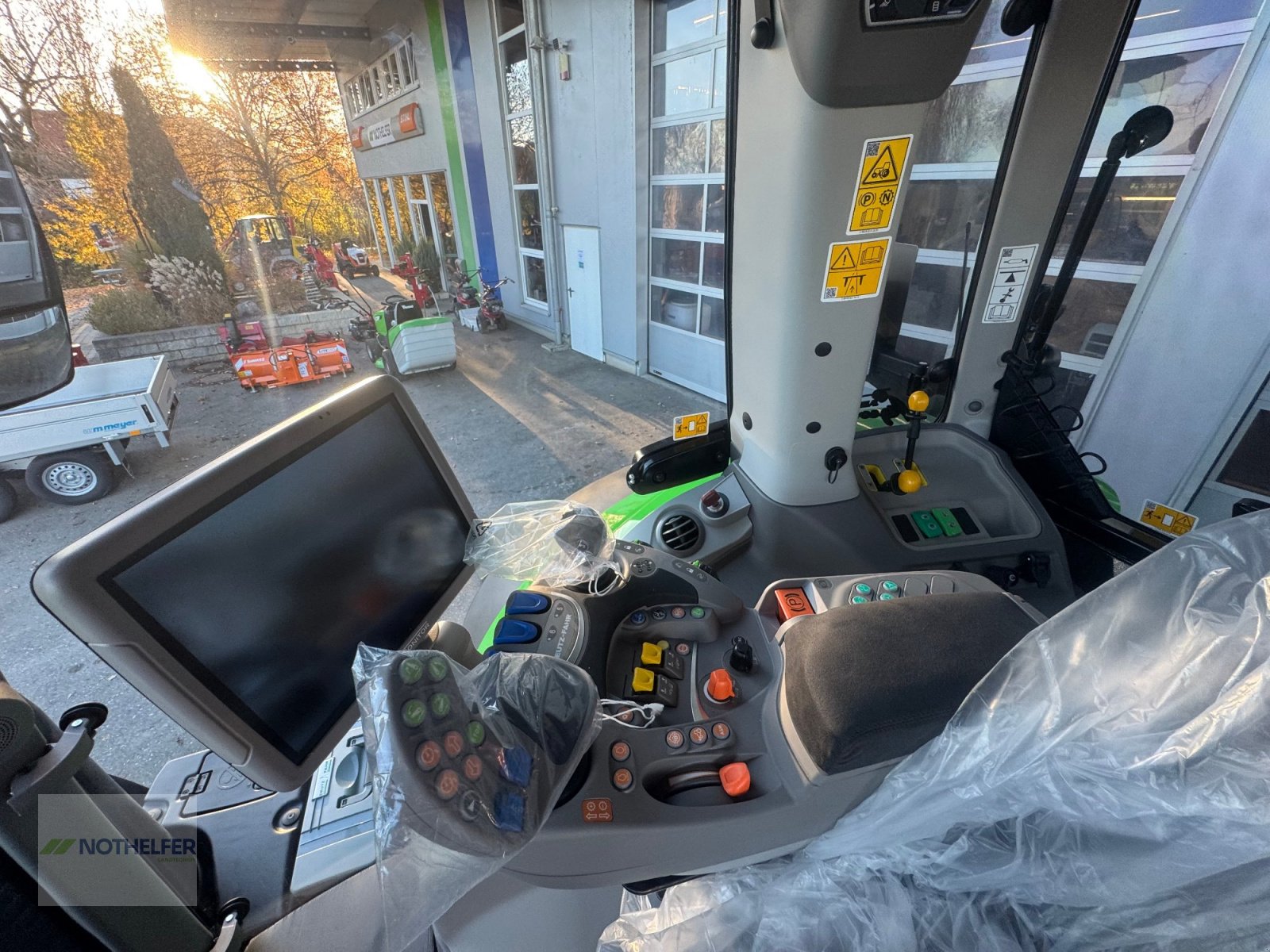 Traktor του τύπου Deutz-Fahr 6180 Agrotron TTV *Sondermodell*, Neumaschine σε Pforzen (Φωτογραφία 19)