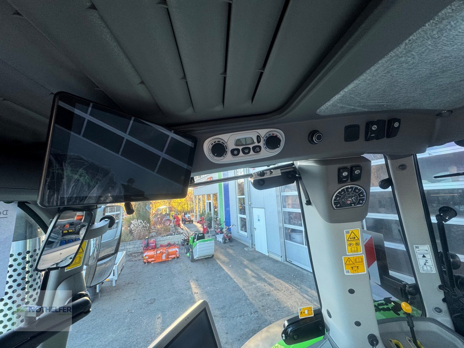 Traktor του τύπου Deutz-Fahr 6180 Agrotron TTV *Sondermodell*, Neumaschine σε Pforzen (Φωτογραφία 20)