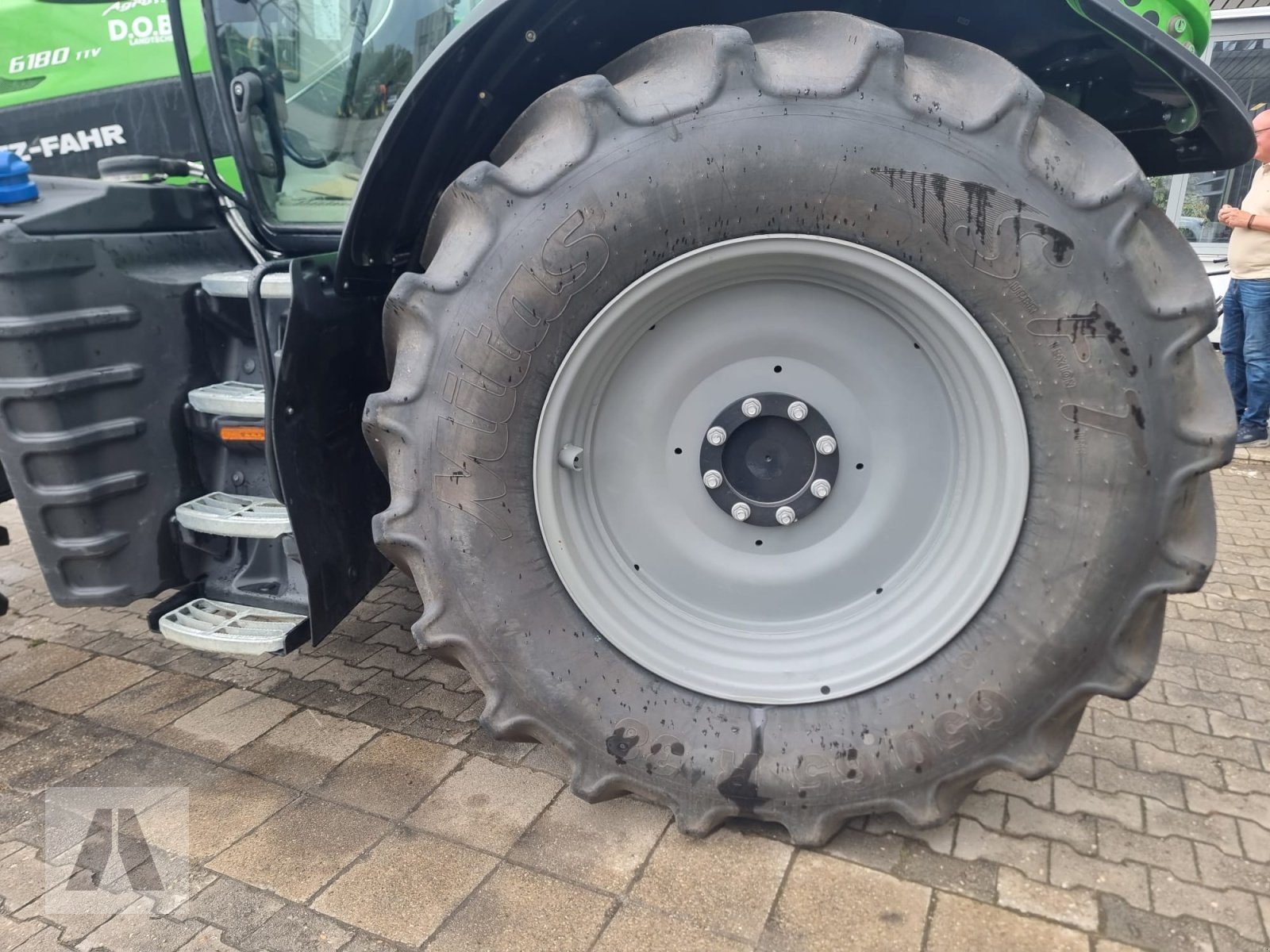 Traktor του τύπου Deutz-Fahr 6180 Agrotron TTV, Gebrauchtmaschine σε Regensburg (Φωτογραφία 13)