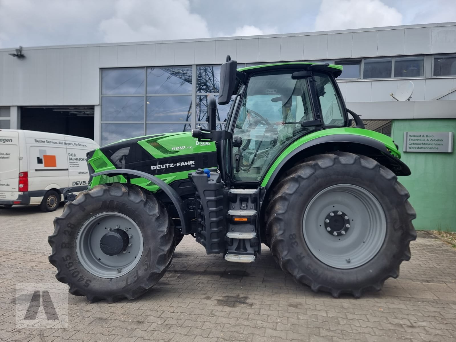 Traktor του τύπου Deutz-Fahr 6180 Agrotron TTV, Gebrauchtmaschine σε Regensburg (Φωτογραφία 3)