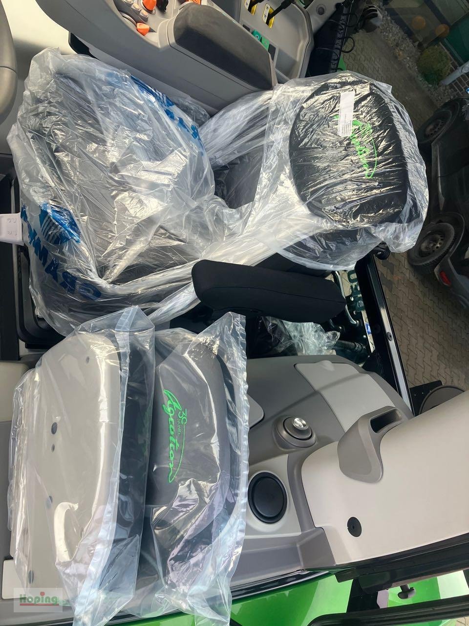 Traktor des Typs Deutz-Fahr 6180 TTV 30 Jahre Edition, Neumaschine in Bakum (Bild 13)